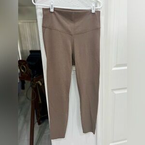 Old Navy active powerchill extra high rise leggings light brown size L